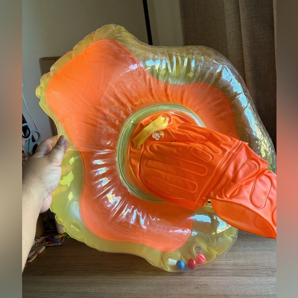 Toddler swim float - Picture 2 of 3